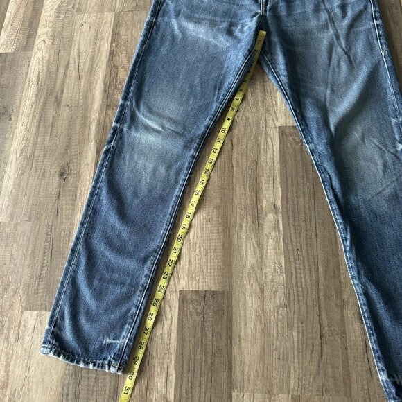 True Religion men’s Logan Relaxed Taper Size 31 Medium Wash Straight Leg - Picture 6 of 13